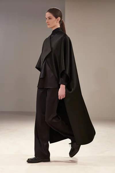 Look 28